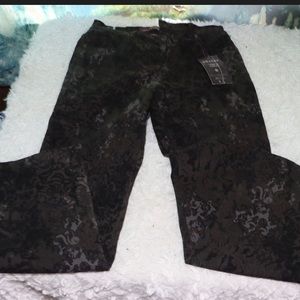 Women’s Gloria Vanderbilt Amanda Style Pants